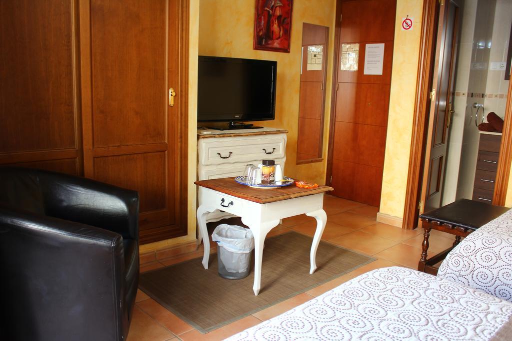 Hostal Don Peque Adult Recommended Hotel Nerja Room photo